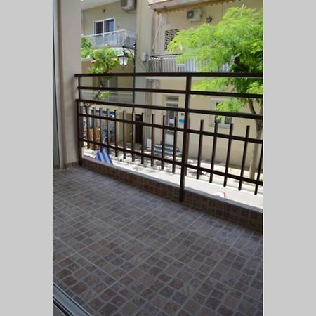 Loutraki Vibes Apartments エクステリア 写真