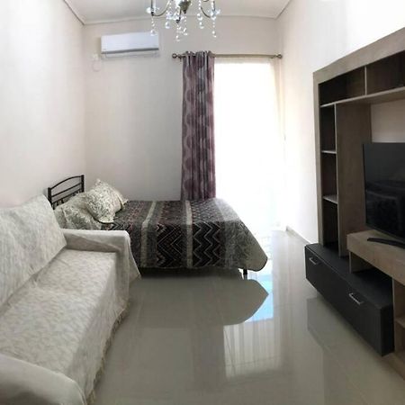 Loutraki Vibes Apartments エクステリア 写真