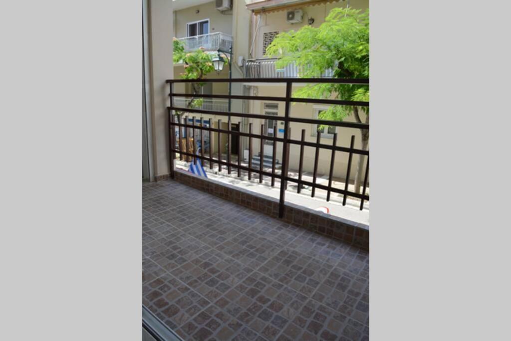 Loutraki Vibes Apartments エクステリア 写真